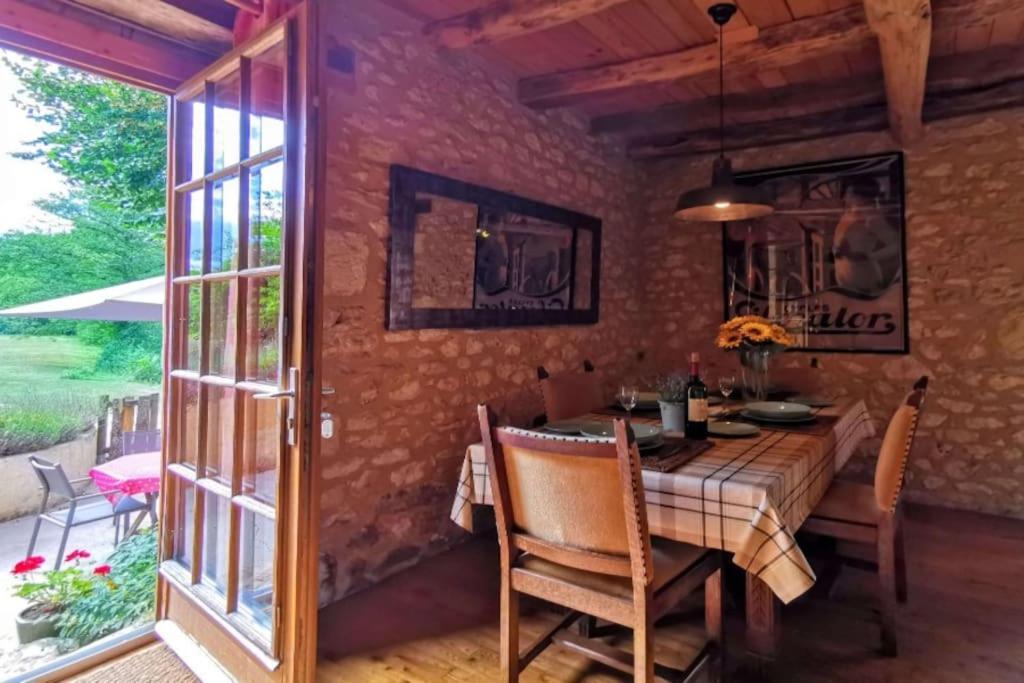 La Forge, Le Banquet Aux Eyzies Villa Les Eyzies Ngoại thất bức ảnh